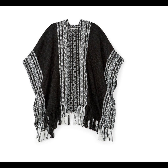 *HOST PICK* Rebecca Minkoff Ruana Wrap in Black and White NWT - Picture 4 of 5